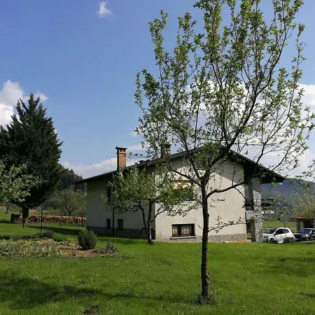 Сasa de vacaciones House Kempa